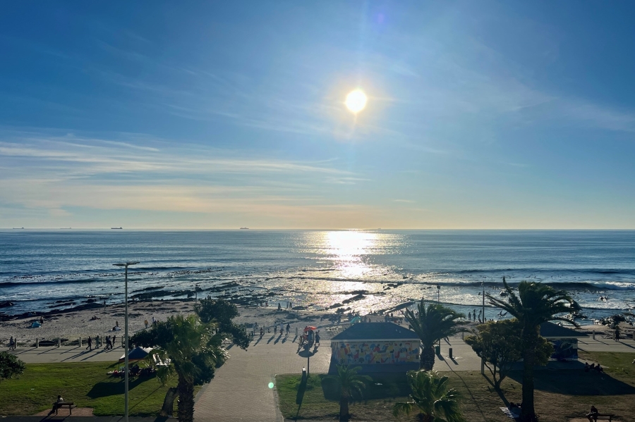 3 Bedroom Property for Sale in Sea Point Western Cape